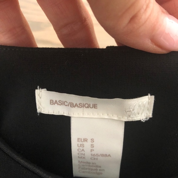 H&M black midi stretch dress - Picture 3 of 3